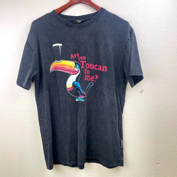 Guinness Mens T Shirt Sz L Toucan Beer Funny Graphic Animal Ironic Hipster - Picture 1 of 7